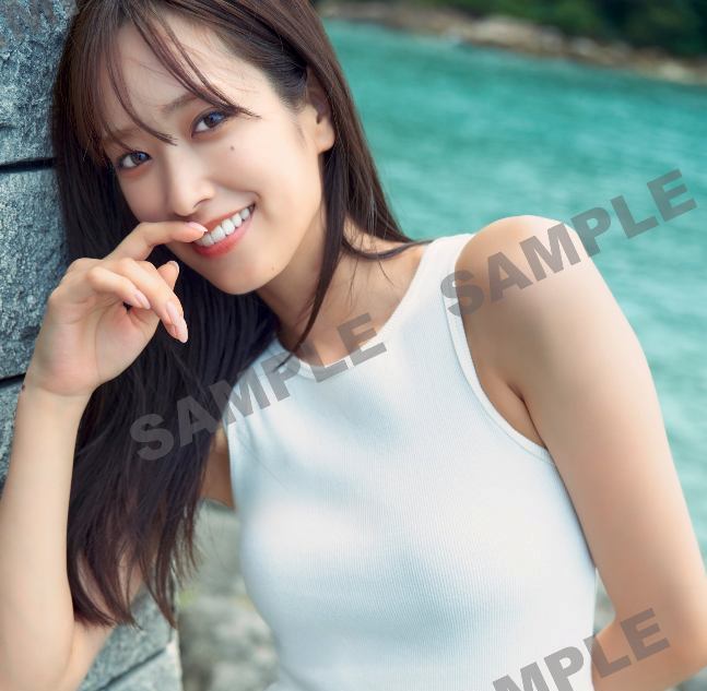 1月22日(水)佐々木久美誕生日記念YouTube生配信が決定『日向坂46・佐々木久美1st写真集』※タイトル未定　配信日予約限定特典ポスター付き | イラスト・アイドルMAYAちゃん